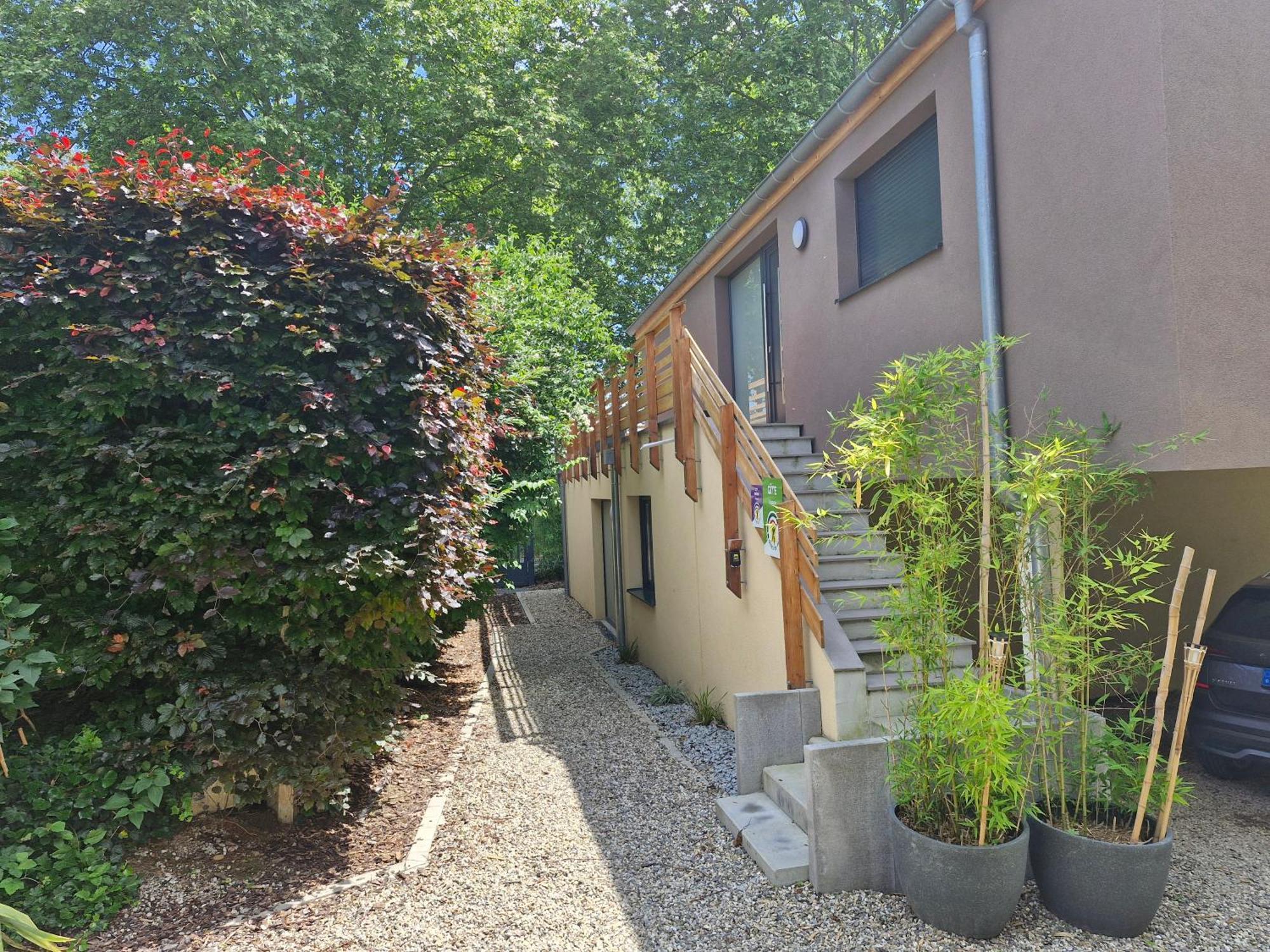 Gite-Appart Com' "Des Cimes Et Jardin" Illkirch-Graffenstaden Exterior foto